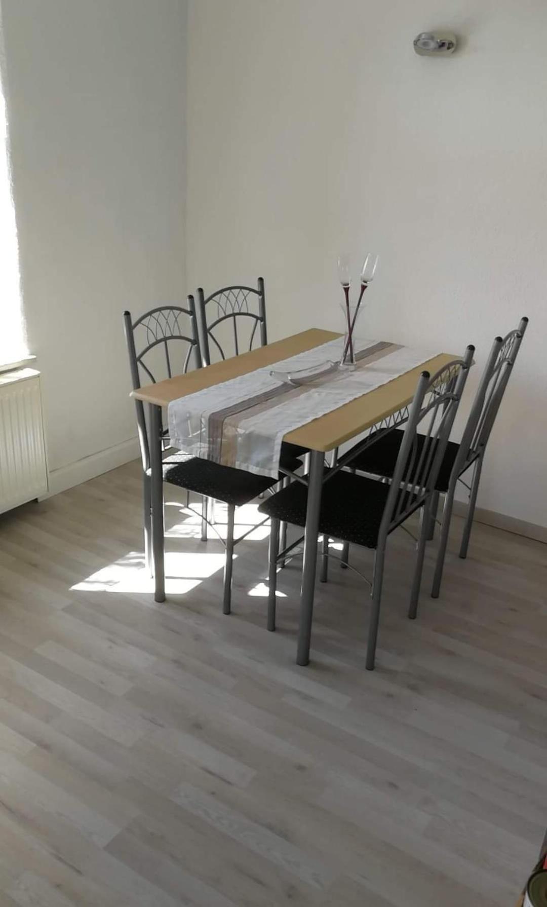 Zur Alten Post Apartment Пирна Екстериор снимка